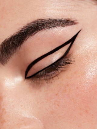 24ORE WATERPROOF EYELINER BLACK MAT WODOODPORNY EYELINER
